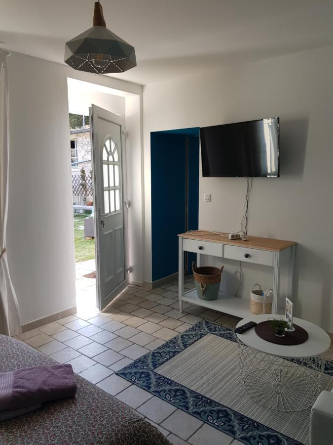 Ideal pour une pause Saint-Georges-sur-Cher Extérieur photo